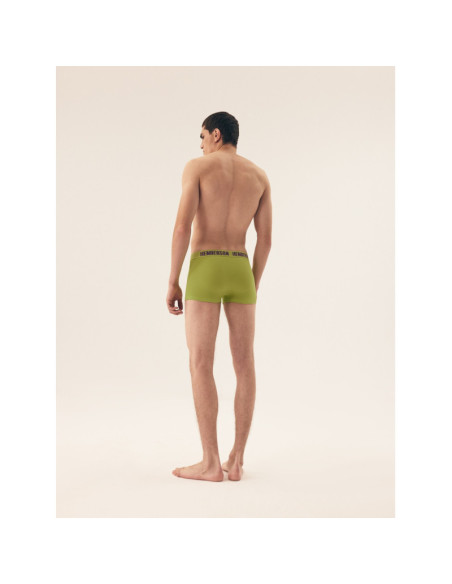 Henderson kelnaitės