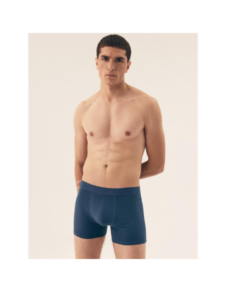 Henderson kelnaitės