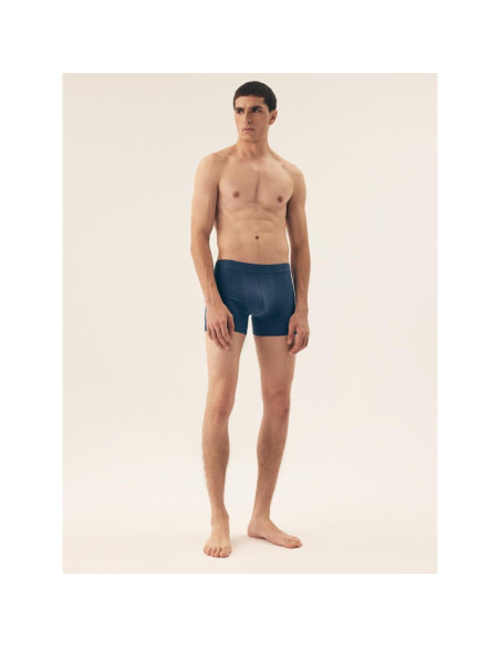 Henderson kelnaitės