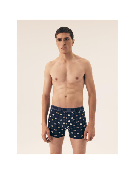 Henderson kelnaitės