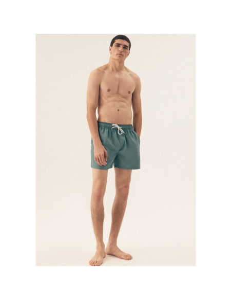 Henderson maudymosi šortai