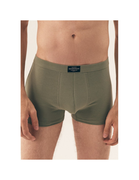 Henderson kelnaitės