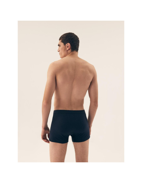 Henderson kelnaitės