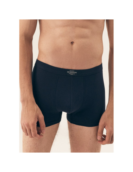 Henderson kelnaitės