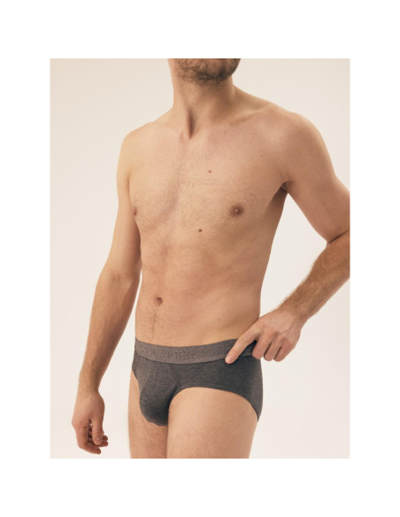 Henderson kelnaitės