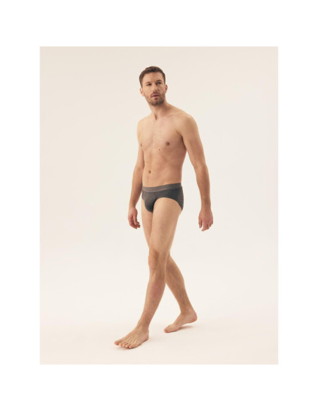 Henderson kelnaitės