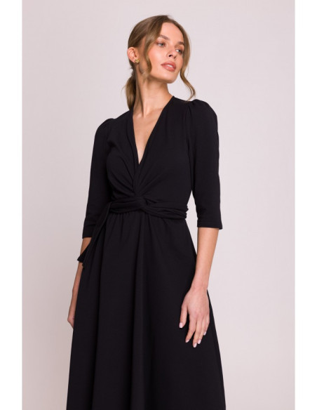 S404 Modalinė persipynusi suknelė - juoda