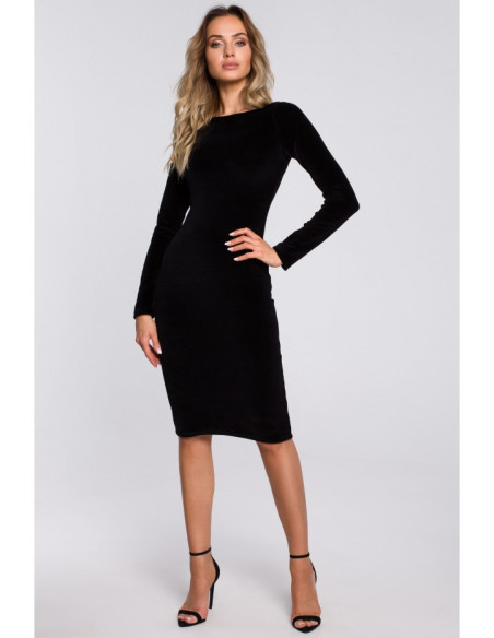 Juoda, veliūrinė suknelė M566