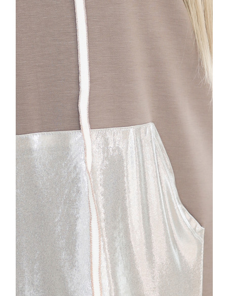  591-1 Kangaroo dress with hood and metallic details Mocha Mousse | Numoco Basic 
