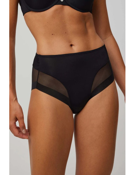 Ysabel Mora kelnaitės