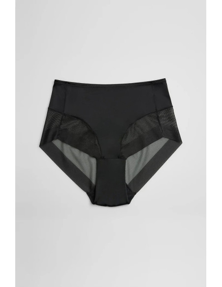 Ysabel Mora kelnaitės