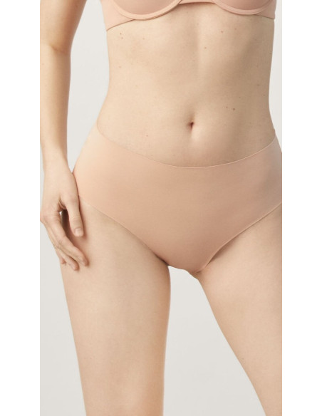 Ysabel Mora besiūlės kelnaitės