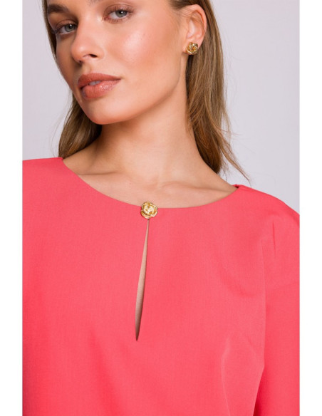 S394 Laisvo kirpimo suknelė su ašaros formos iškirpte - koralų spalvos