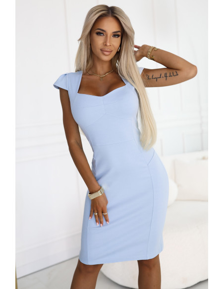 318-8 Elegantiška midi suknelė su gražia iškirpte - šviesiai mėlyna   318-8 Elegantiška midi suknelė su gražia iškirpte - šviesiai mėlyna