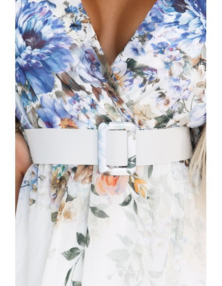  613-1 CELINA Erdvi maksi suknelė su voko formos iškirpte, diržu ir gėlių ombre - šviesiai mėlyna 