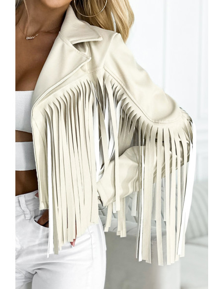 624-1 Trumpa striukė su kutais iš minkštos eko odos - smėlio spalvos   624-1 Trumpa striukė su kutais iš minkštos eko odos - smėlio spalvos