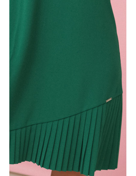 308-4 KARINE - trapecijos formos suknelė su asimetriška kloste - žalia   308-4 KARINE - trapecijos formos suknelė su asimetriška kloste - žalia