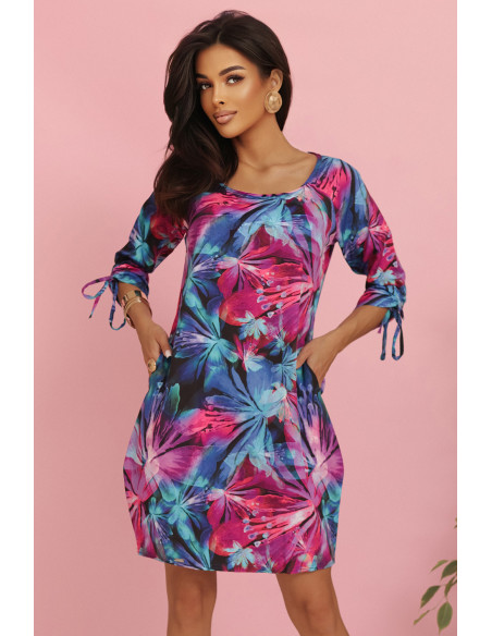  323-2 Patogi oversized suknelė su raiščiais ant rankovių - spalvingos gėlės 