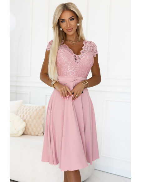  381-6 LINDA - šifoninė suknelė su nėriniuota iškirpte - purvinai rožinė 