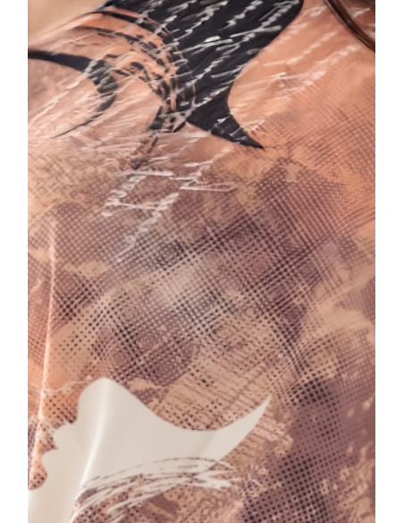 13-168 Sportinė suknelė su kišenėmis ir kaklaraiščiais - varinis raštas su užrašais   13-168 Sportinė suknelė su kišenėmis ir kaklaraiščiais - varinis raštas su užrašais