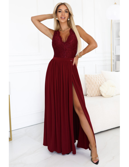 211-8 LEA ilga suknelė su nėriniuota iškirpte ir prakirpimu ant kojų - bordo spalvos   211-8 LEA ilga suknelė su nėriniuota iškirpte ir prakirpimu ant kojų - bordo spalvos