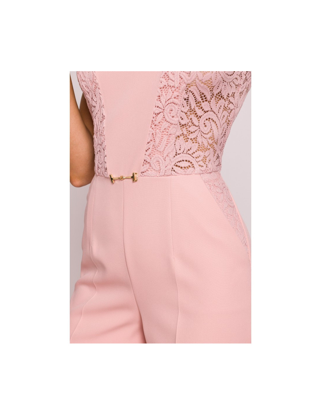 M866 Kombinezonas su nėrinių intarpais - pudros...