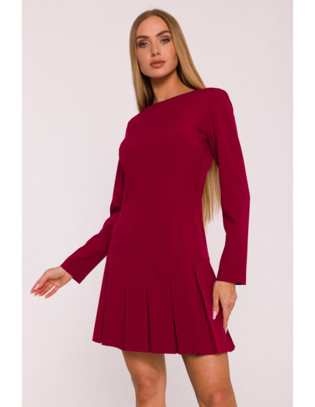 M872 Suknelė su kontrastingomis klostėmis - bordo spalvos