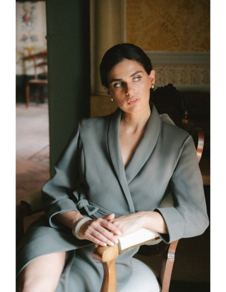 S415 Suknelė su kaklaraiščiu - chaki spalvos