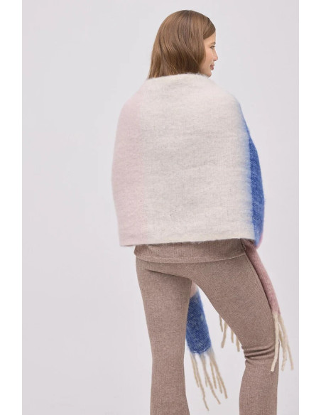 Ysabel Mora šalikas