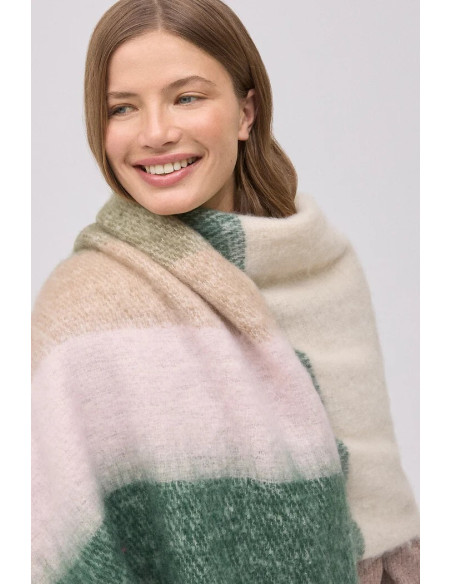 Ysabel Mora šalikas