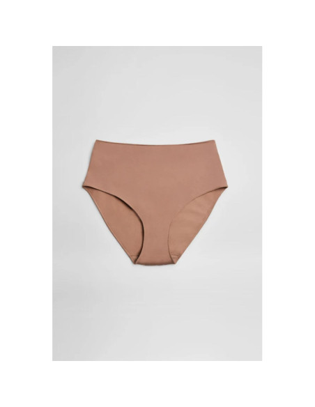 Ysabel Mora kelnaitės