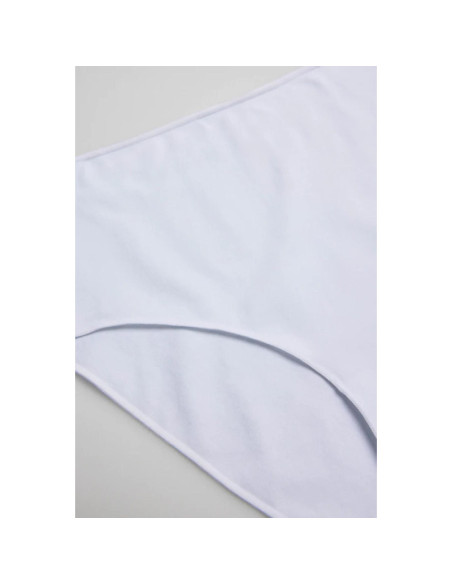 Ysabel Mora kelnaitės