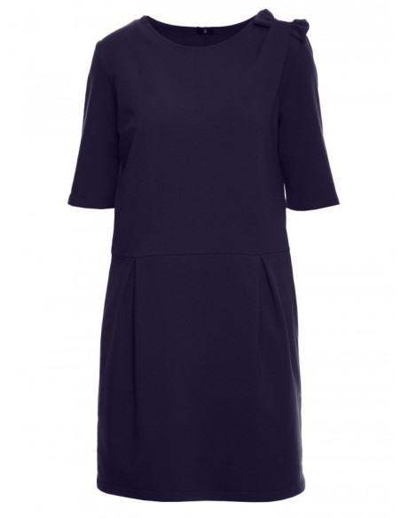M422 Tiesi suknelė su lankeliu ant peties - tamsiai mėlyna