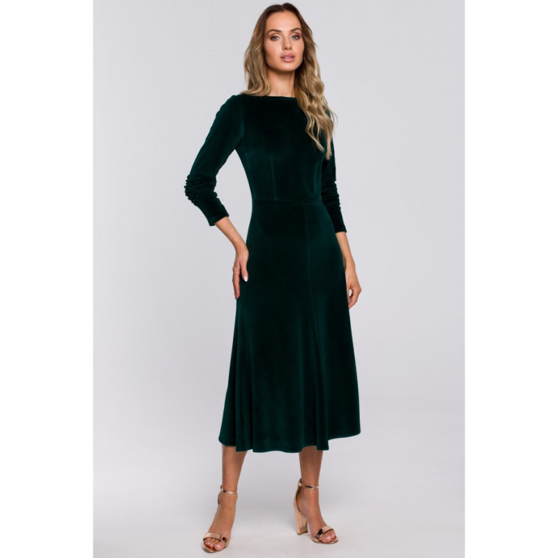 Tamsiai žalia, veliūrinė suknelė