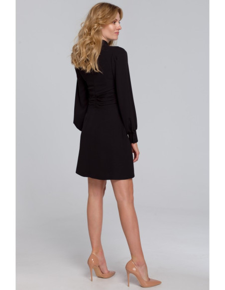 K078 Suknelė su margu diržu - juoda