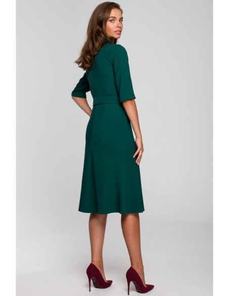 Tamsiai žalia suknelė