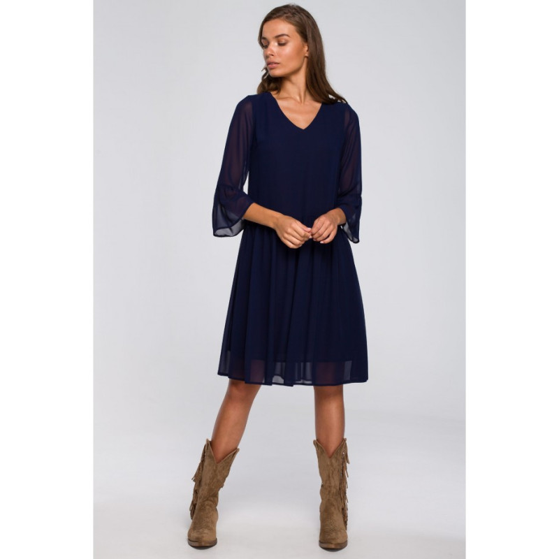 Tamsiai mėlyna suknelė