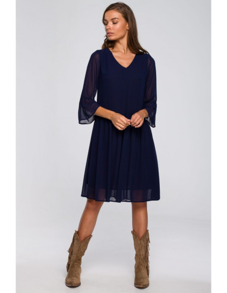 Tamsiai mėlyna suknelė