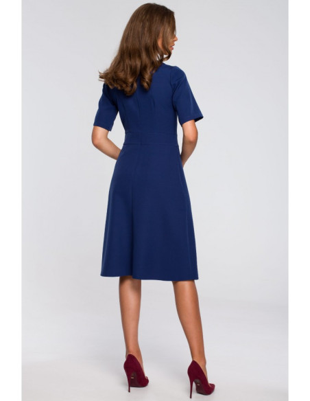 Tamsiai mėlyna suknelė