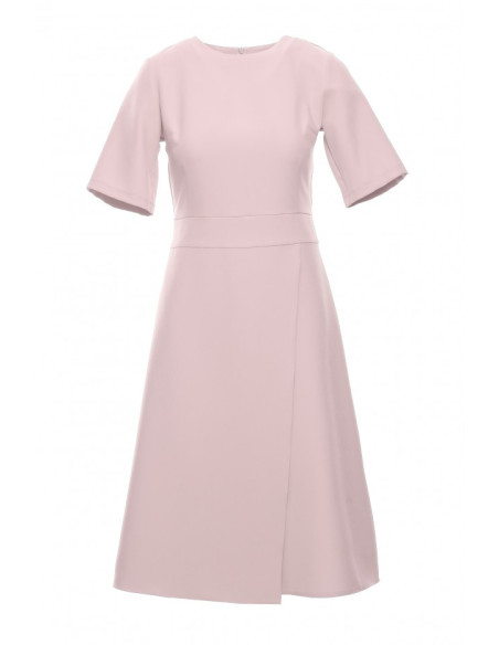 Šviesiai rožinė suknelė