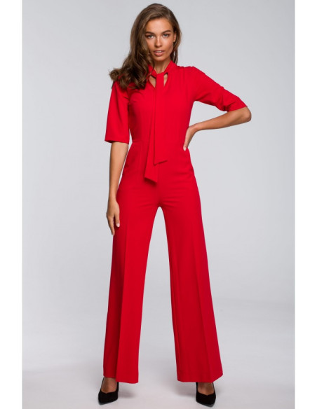 Elegantiškas, raudonas kombinezonas