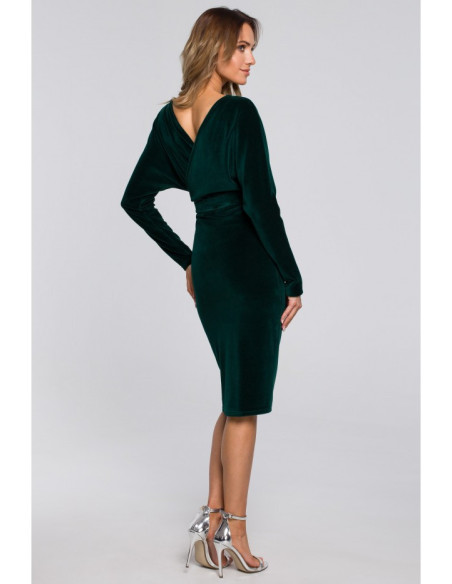 Tamsiai žalia, veliūrinė suknelė