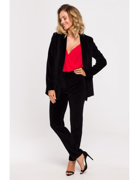 Juodas, veliūrinis švarkas