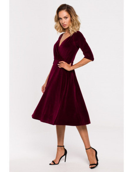 Bordo spalvos, veliūrinė suknelė