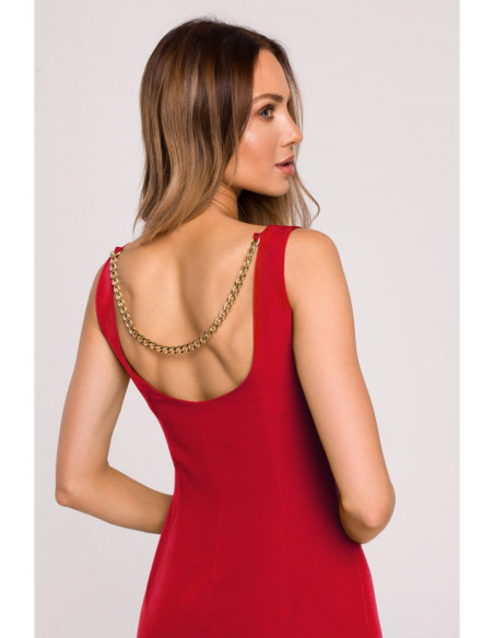 Raudona klasikinė suknelė su grandinėle
