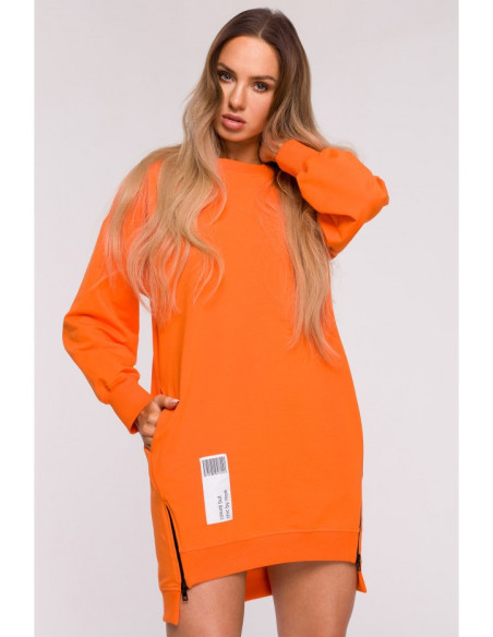 Oranžinis megztinis su užtrauktukais