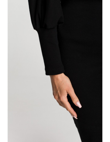 M690 Knit dress in combination of plain - black