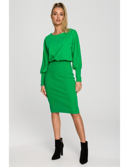 M690 Knit dress in combination of plain - green