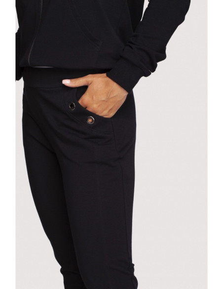 B243 Straight leg trousers leg with eyelets - black