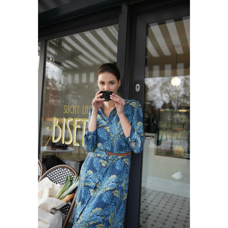 B259 Button down shirt dress - model 2